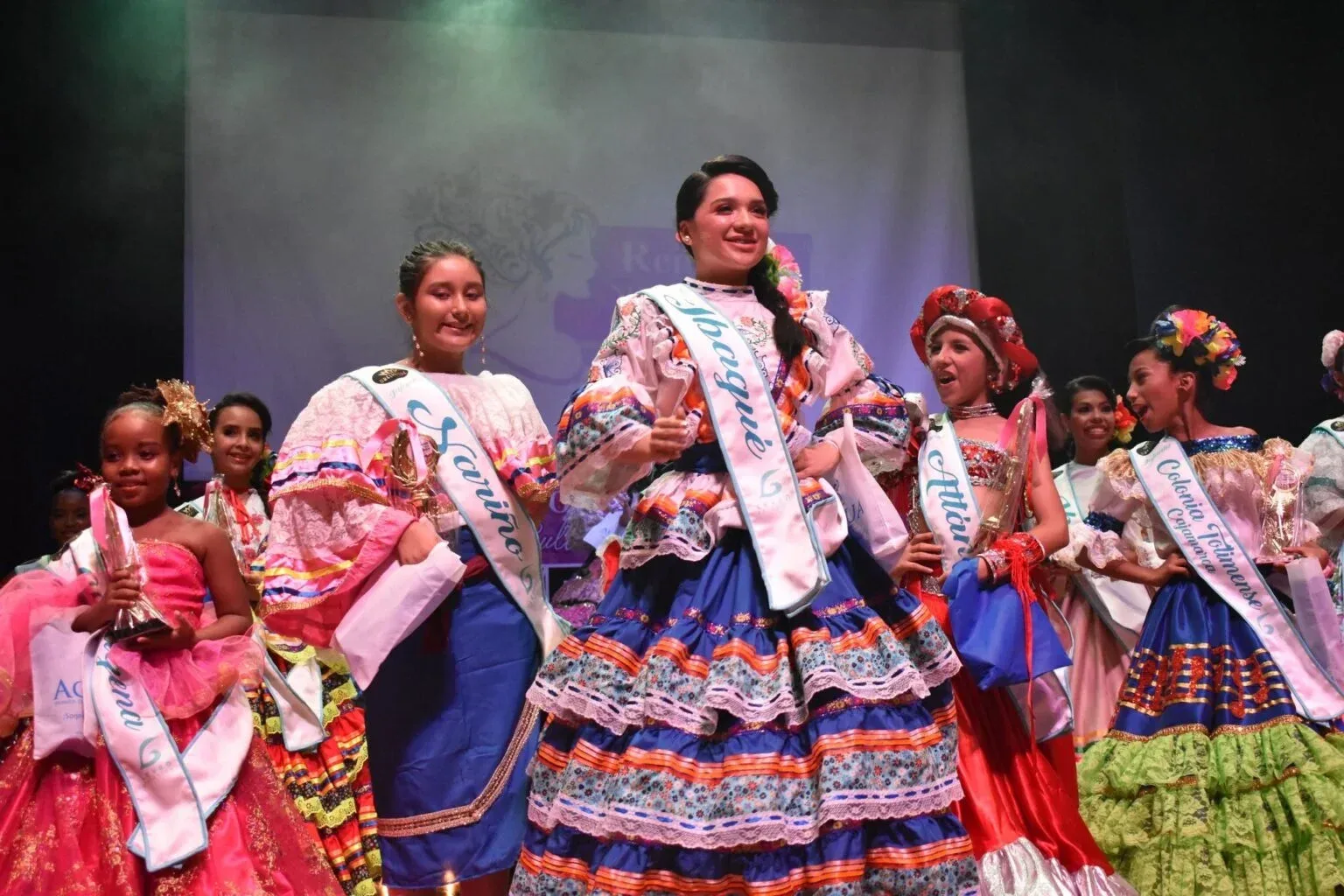 Legado cultural y folclórico: Décima versión de Niña Folclor Colombia
