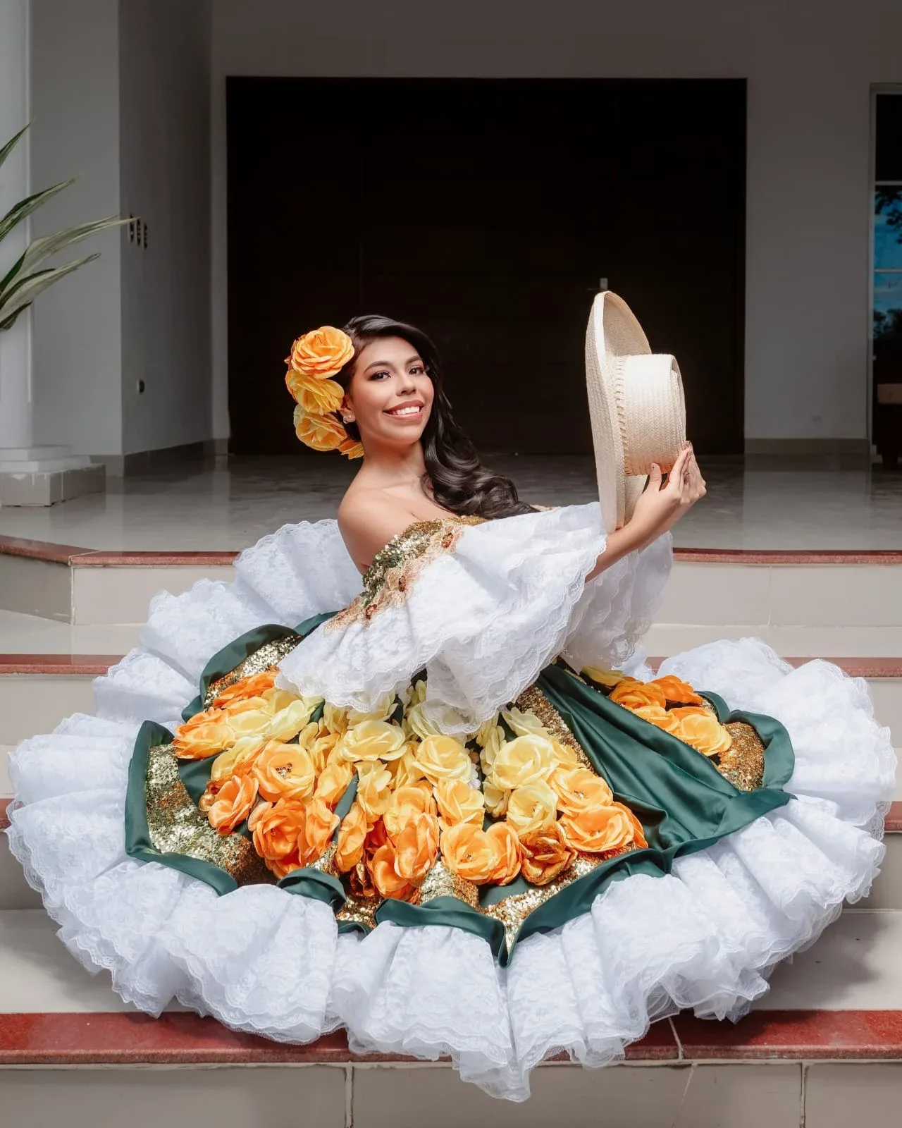 ANA SOFÍA BOLÍVAR OÑATE 17 años  Representante del Tolima VI Encuentro Nacional Juvenil de Sanjuanero Huilense