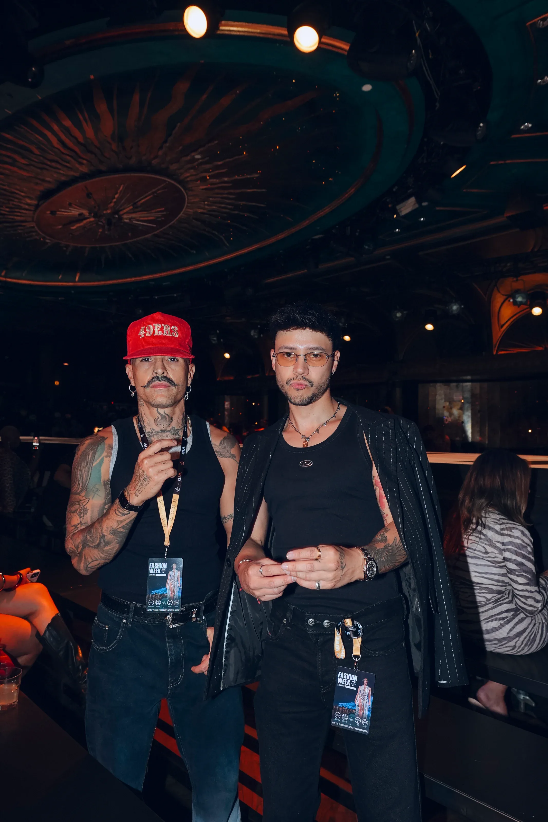De los escenarios a las pasarelas, Mike Bahía presente en New York Fashion Week