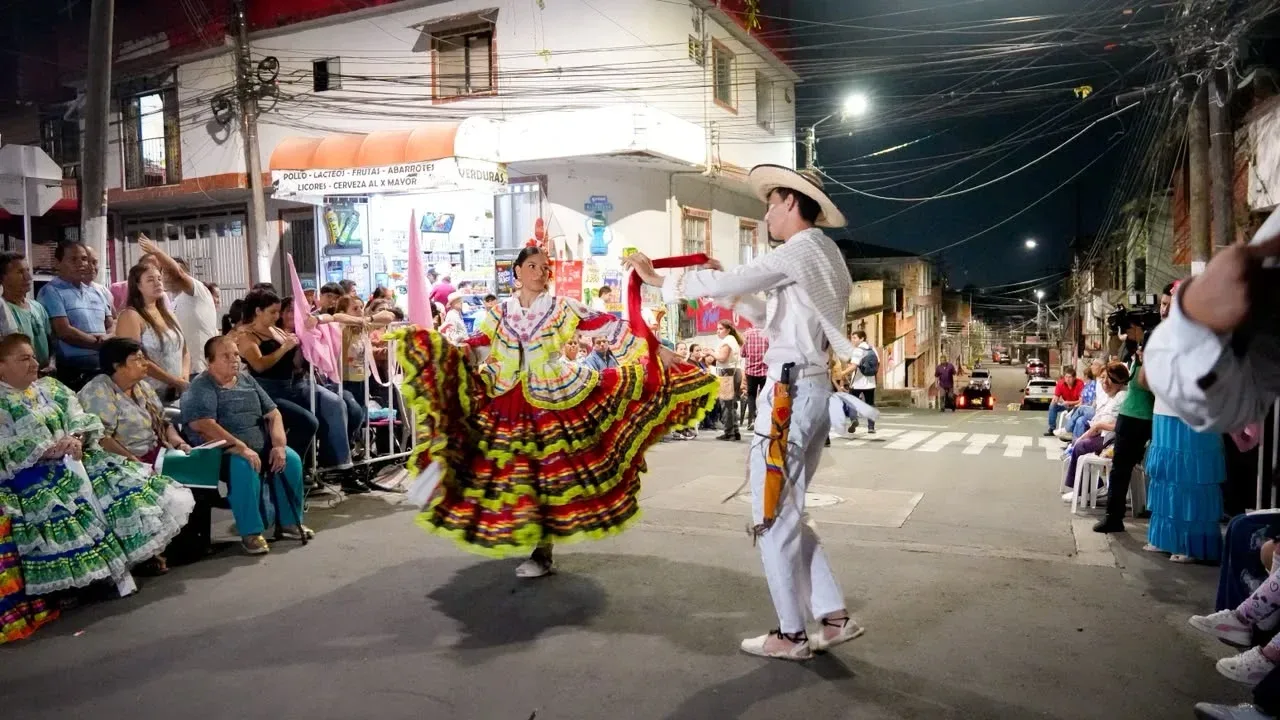 Alcaldesa Aranda inaugura nuevas vías en los barrios Santa Bárbara y Alaska de Ibagué