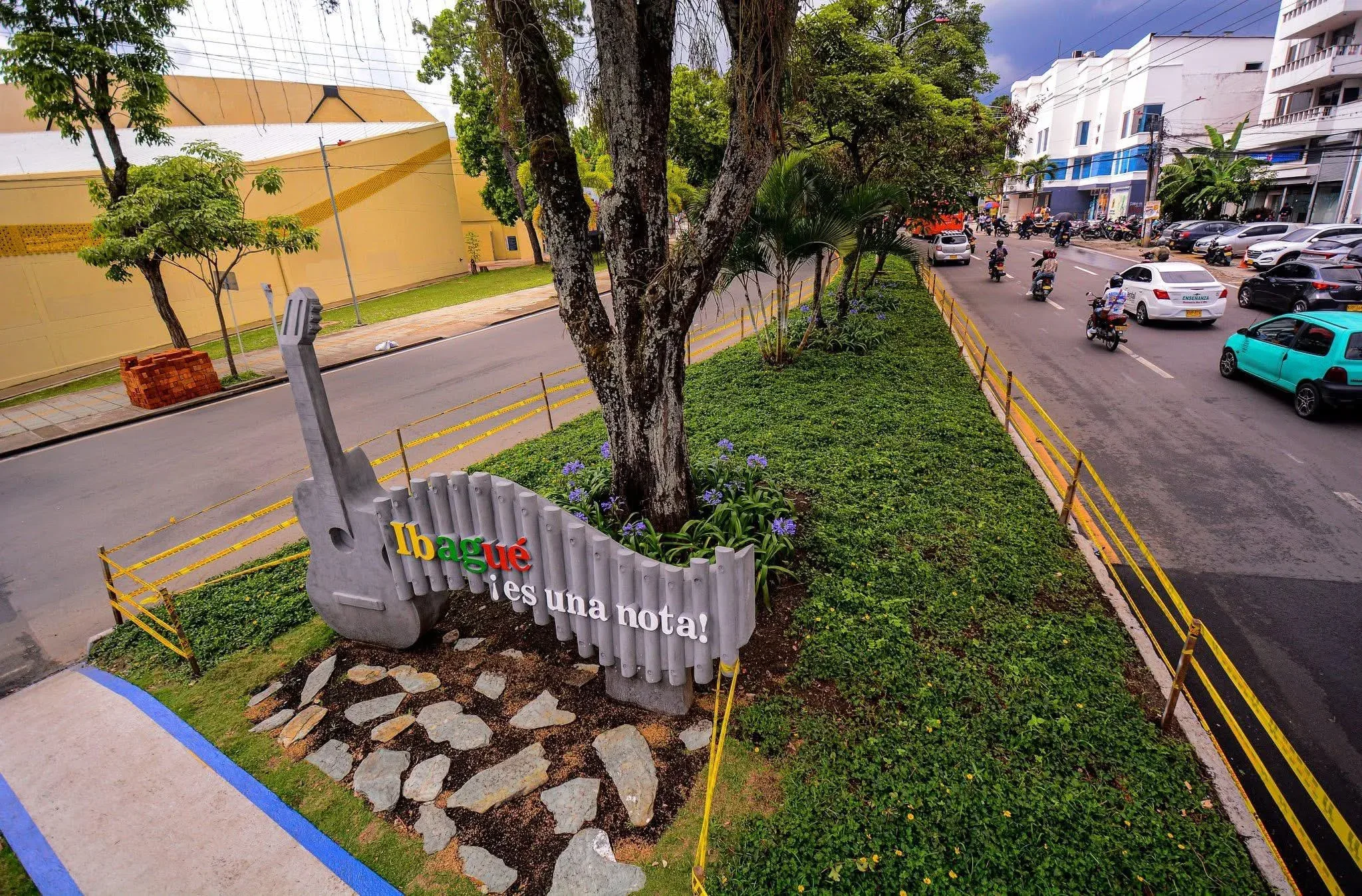 Empresarios se unen a la Alcaldía de Ibagué para transformar las zonas verdes de la ciudad