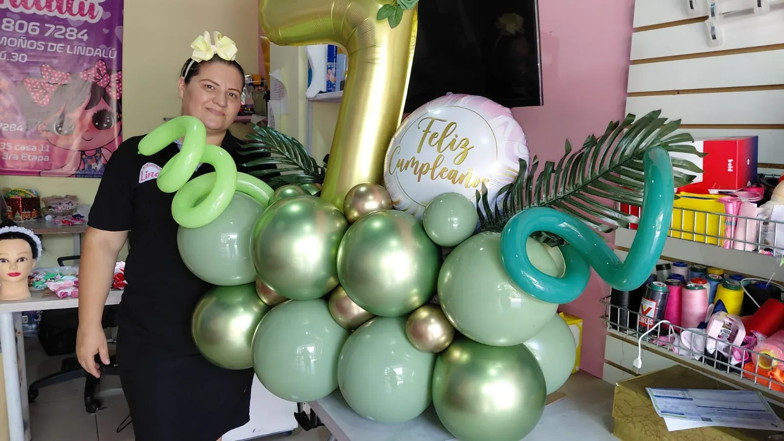 Johana León Peña transforma su creatividad en empresa: Moños de Lindalú