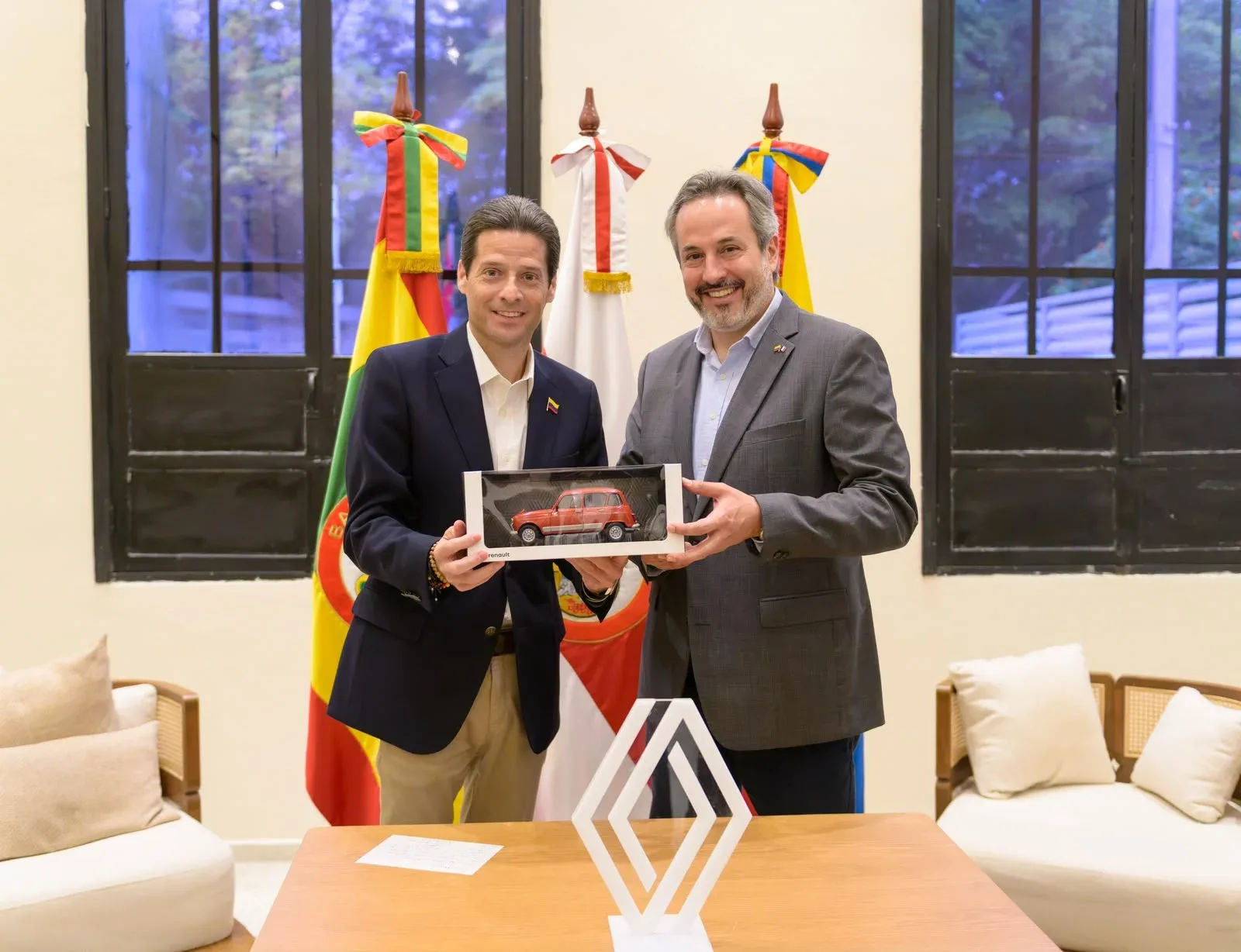 Gobierno De La Espriella y Renault-Sofasa avanzan en inversión estratégica de hasta US$150 millones