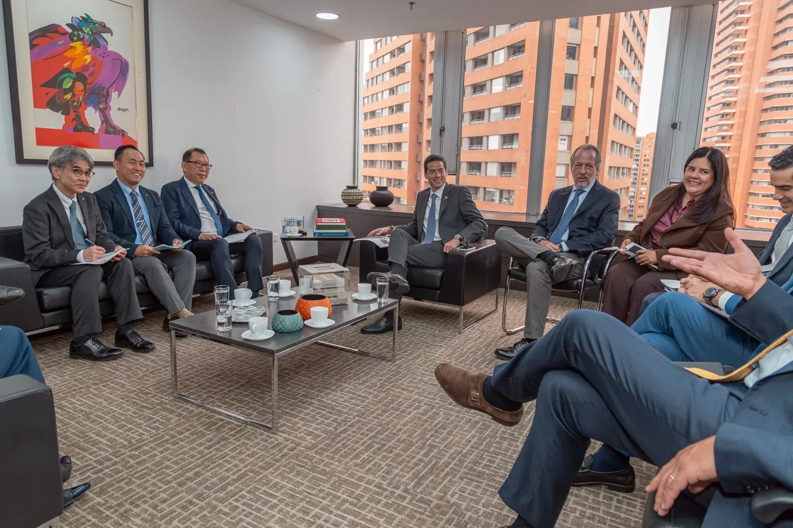 Colombia pasa del compromiso a los hechos: inicia conversaciones para el regreso de Mazda al país