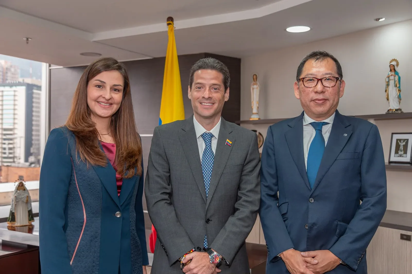 Colombia pasa del compromiso a los hechos: inicia conversaciones para el regreso de Mazda al país