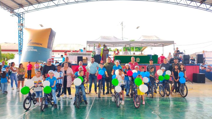 CEMEX, Más de 600 sonrisas iluminaron esta Navidad en Payande Tolima