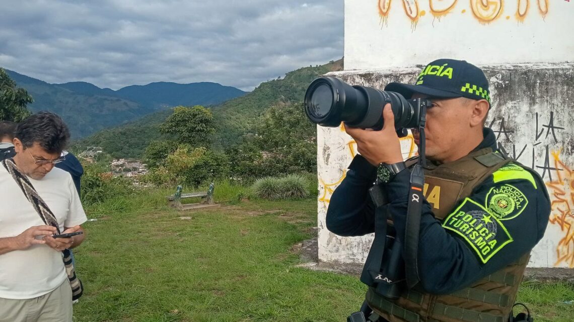 AVISTAMIENTO DE AVES EN EL CERRO PAN DE AZÚCAR.