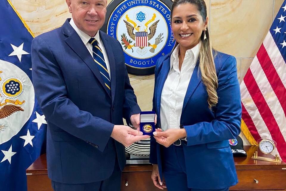 Gobernadora del Tolima impulsa cooperación con EE. UU. para implementar seguridad de última tecnología
