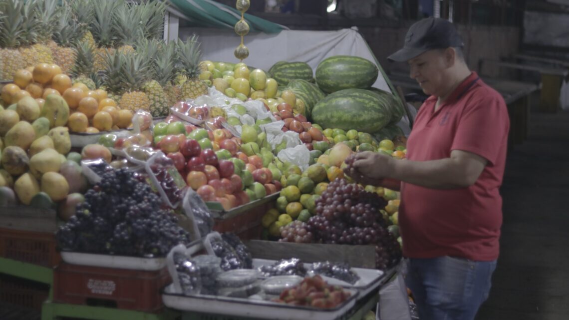 Saque el canasto y vaya a mercar en las plazas de Ibagué: así están los precios de la canasta básica