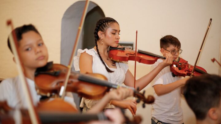 Escuela Artística Panóptico inició proceso de formación para 300 niños, jóvenes y adultos mayores