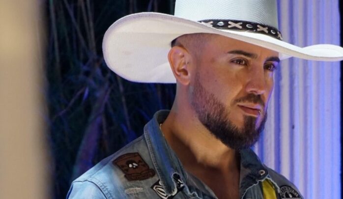 Basti Rendon es un cantante de música popular y regional mexicano