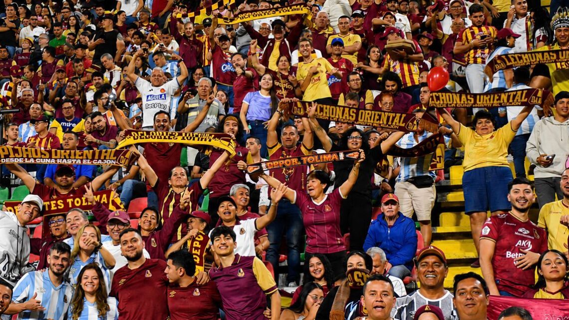 Tapa Roja rinde homenaje a hombres y mujeres que tienen la sangre Vinotinto y el corazón de Oro