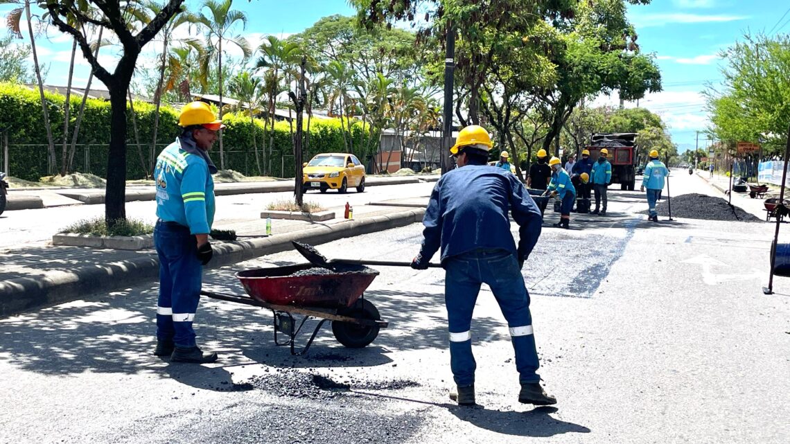 Alcaldía avanza con obras de rehabilitación en la carrera Quinta entre Surtiplaza y colegio Comfatolima