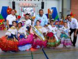 El Espinal coronó a sus nuevas soberanas infantiles en el inicio de las fiestas del San Pedro