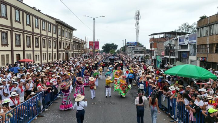 Más de 700 personas realizan labores de logística y organización del desfile de San Juan este miércoles en Ibagué