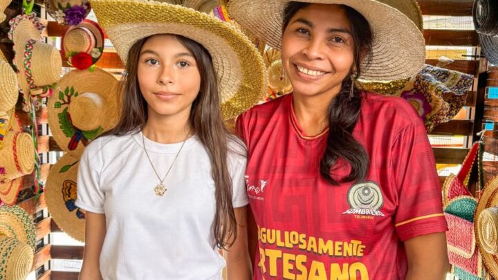 Cinco generaciones hilando tradición: la joven que transforma la palma real en empresa y conserva un legado de 120 años