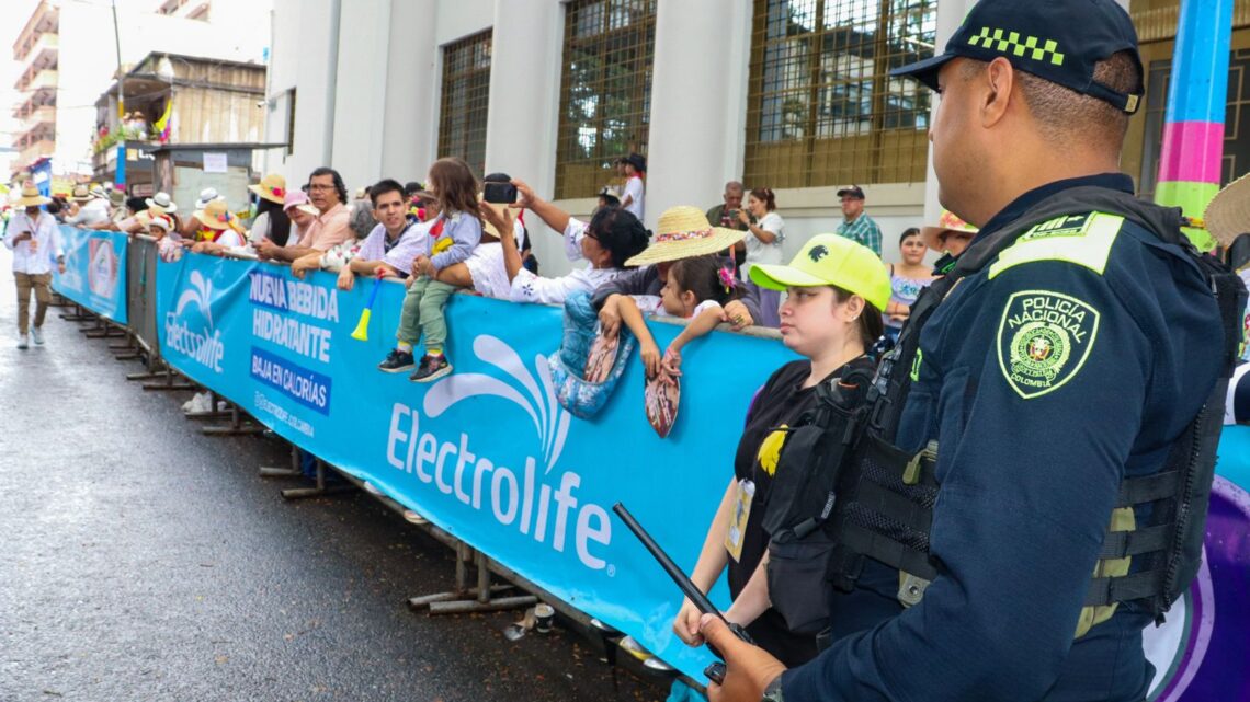 Desfile de San Juan transcurrió sin incidentes y con alta participación ciudadana en Ibagué