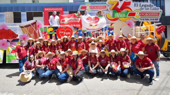 Supermercados Mercacentro vivimos con orgullo una de las fiestas
