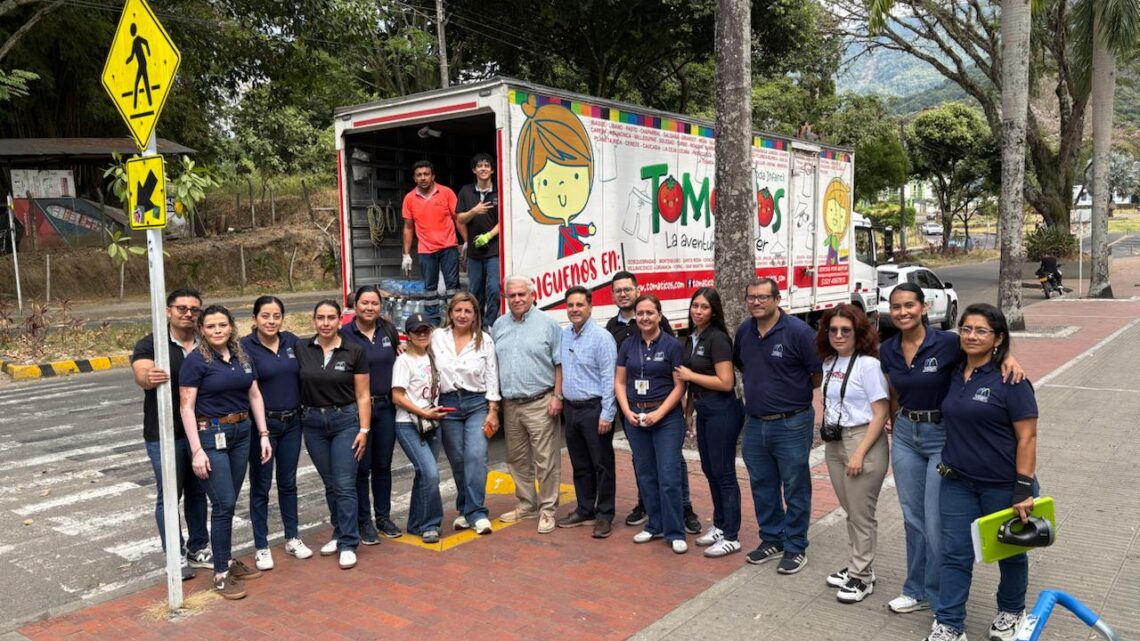 Corazones solidarios en Estación Centro Comercial