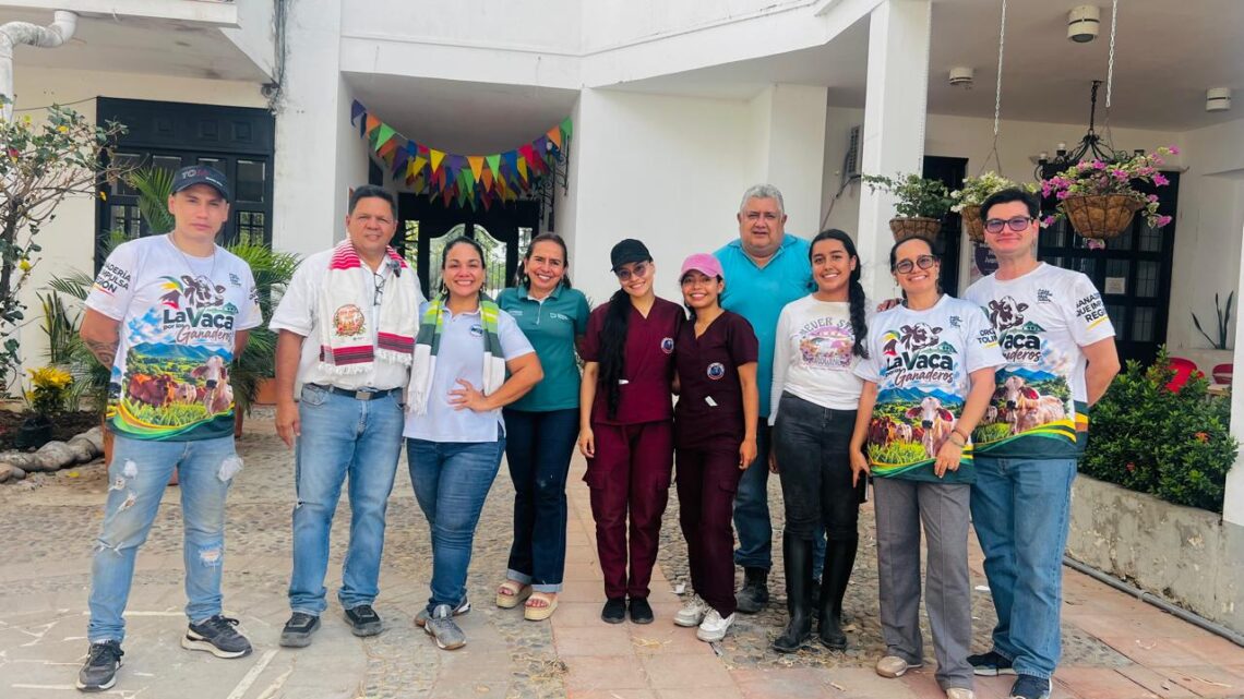 Dairo Castillo  Lidero 10 toneladas de alimento para  150 familias de Natagaima