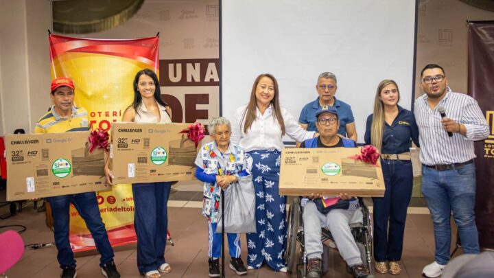 Loteros Tolima :Top 3 de loteros, entregándoles sus televisores como premio a su esfuerzo
