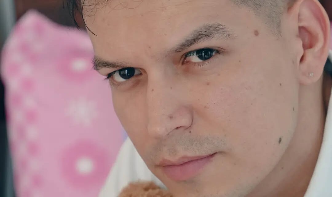 Jhon Quintero cantautor de música popular